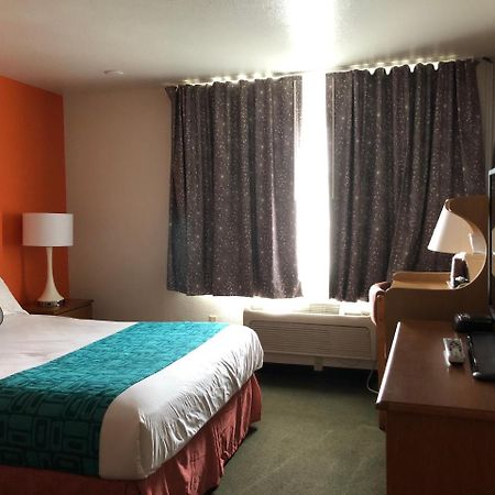 Howard Johnson By Wyndham Salem Extérieur photo