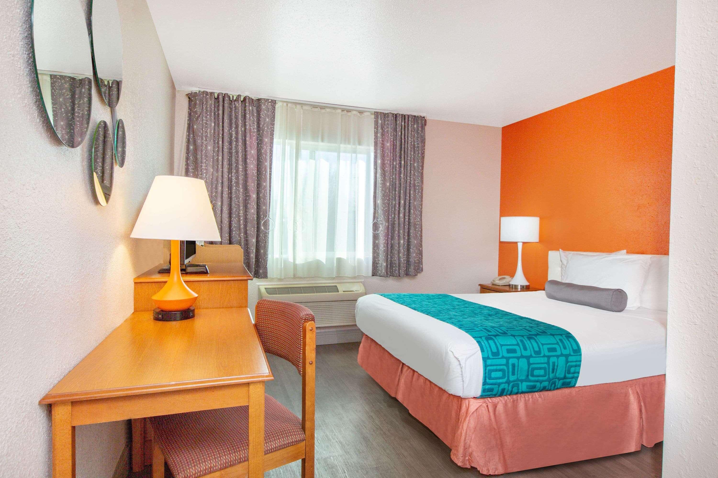 Howard Johnson By Wyndham Salem Extérieur photo