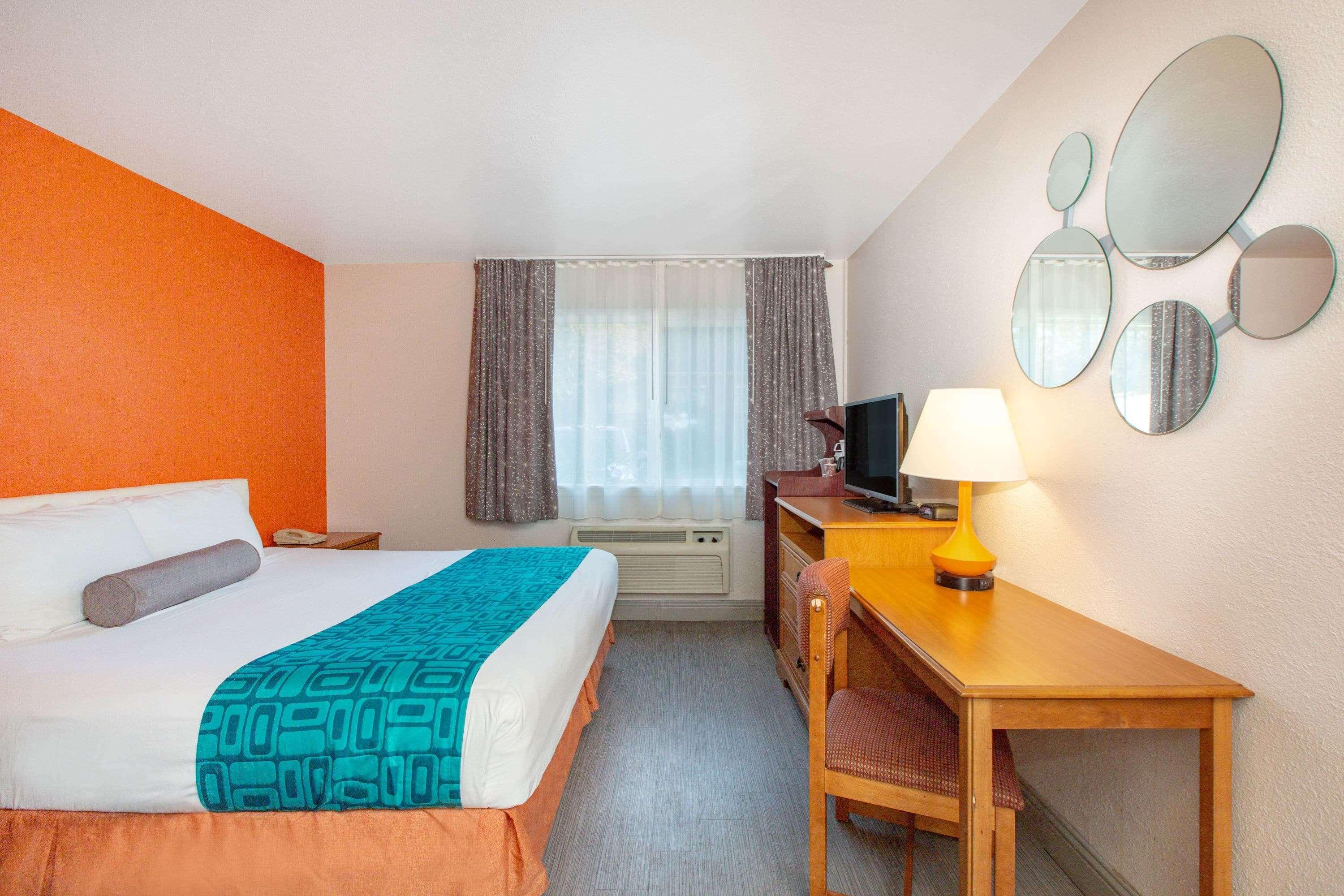 Howard Johnson By Wyndham Salem Extérieur photo