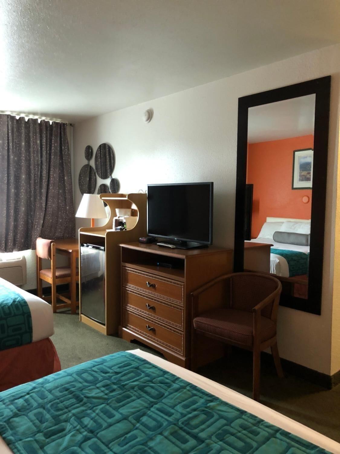 Howard Johnson By Wyndham Salem Extérieur photo