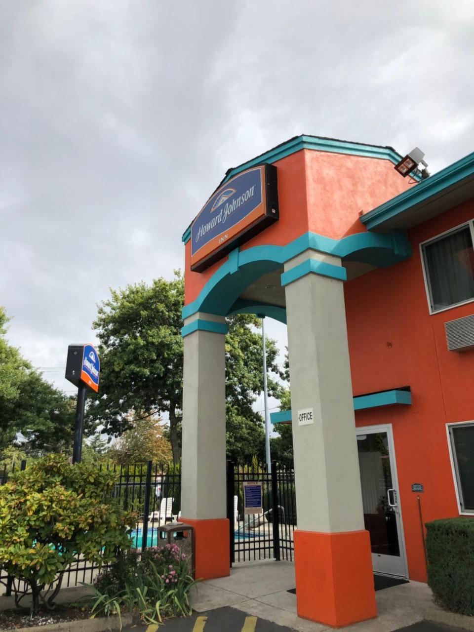Howard Johnson By Wyndham Salem Extérieur photo