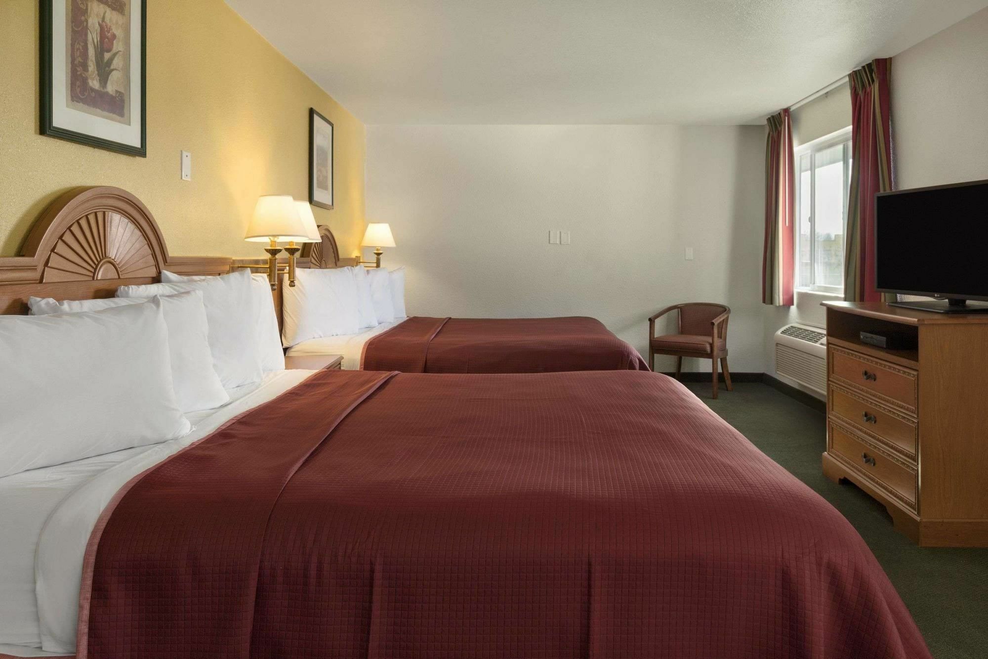 Howard Johnson By Wyndham Salem Extérieur photo